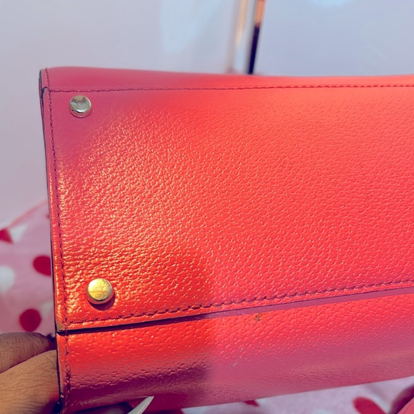 KateSpade Crossbody Satchel EUC with free #5 Necklace & Croc Keychain &  Stitch - Picture 5 of 11